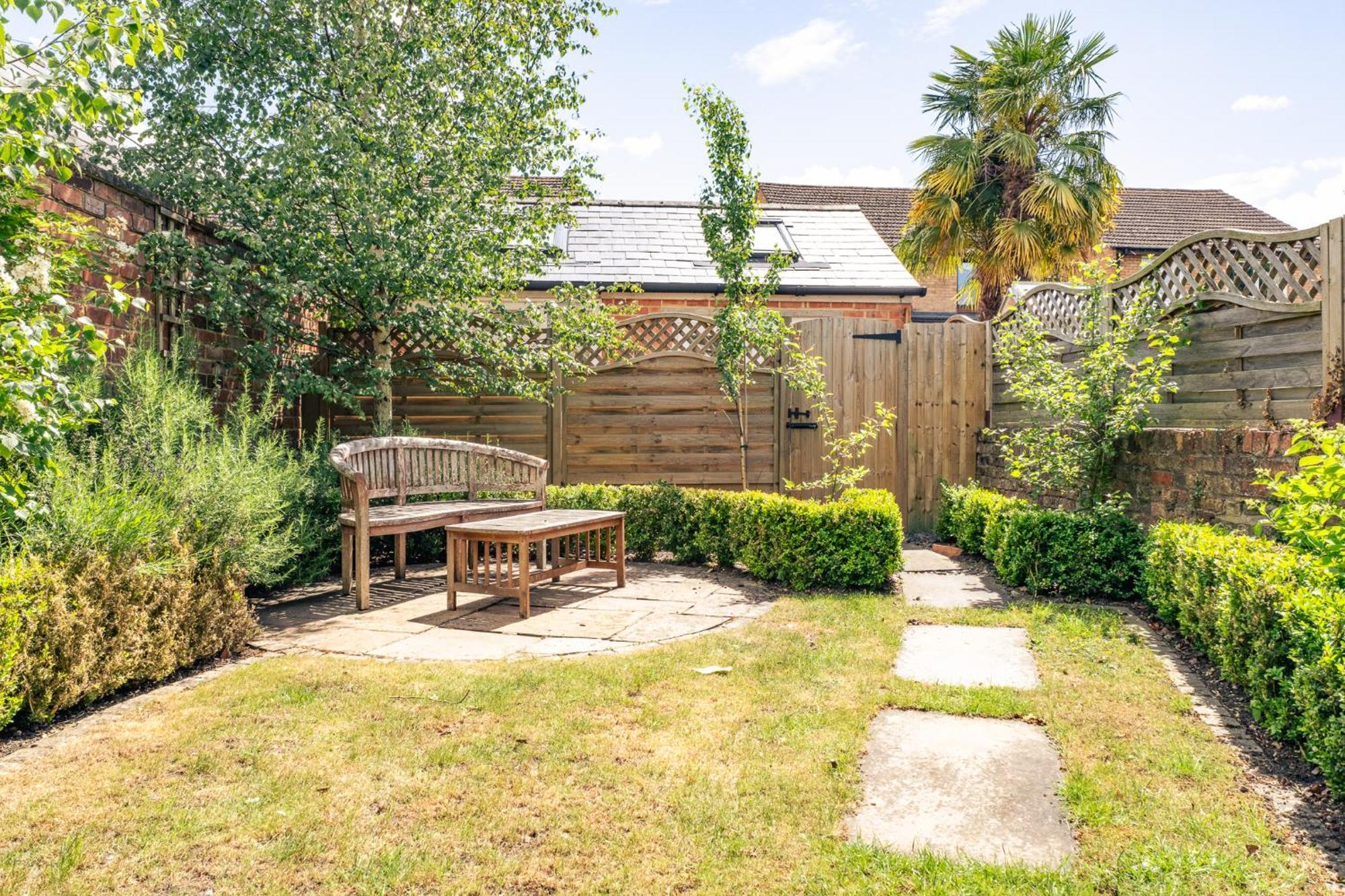 Apartment Gorgeous Townhouse With Garden & Open Living Cheltenham