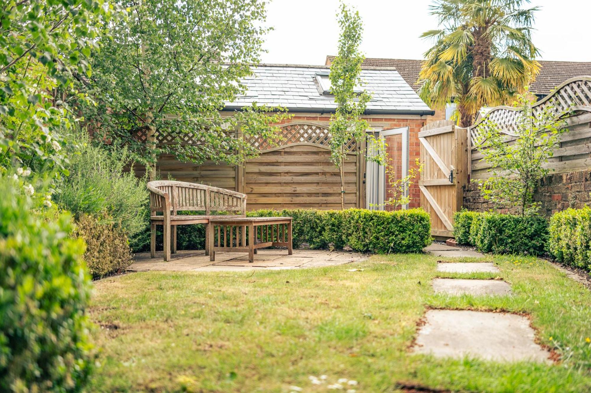 Gorgeous Townhouse With Garden & Open Living Apartment Cheltenham
