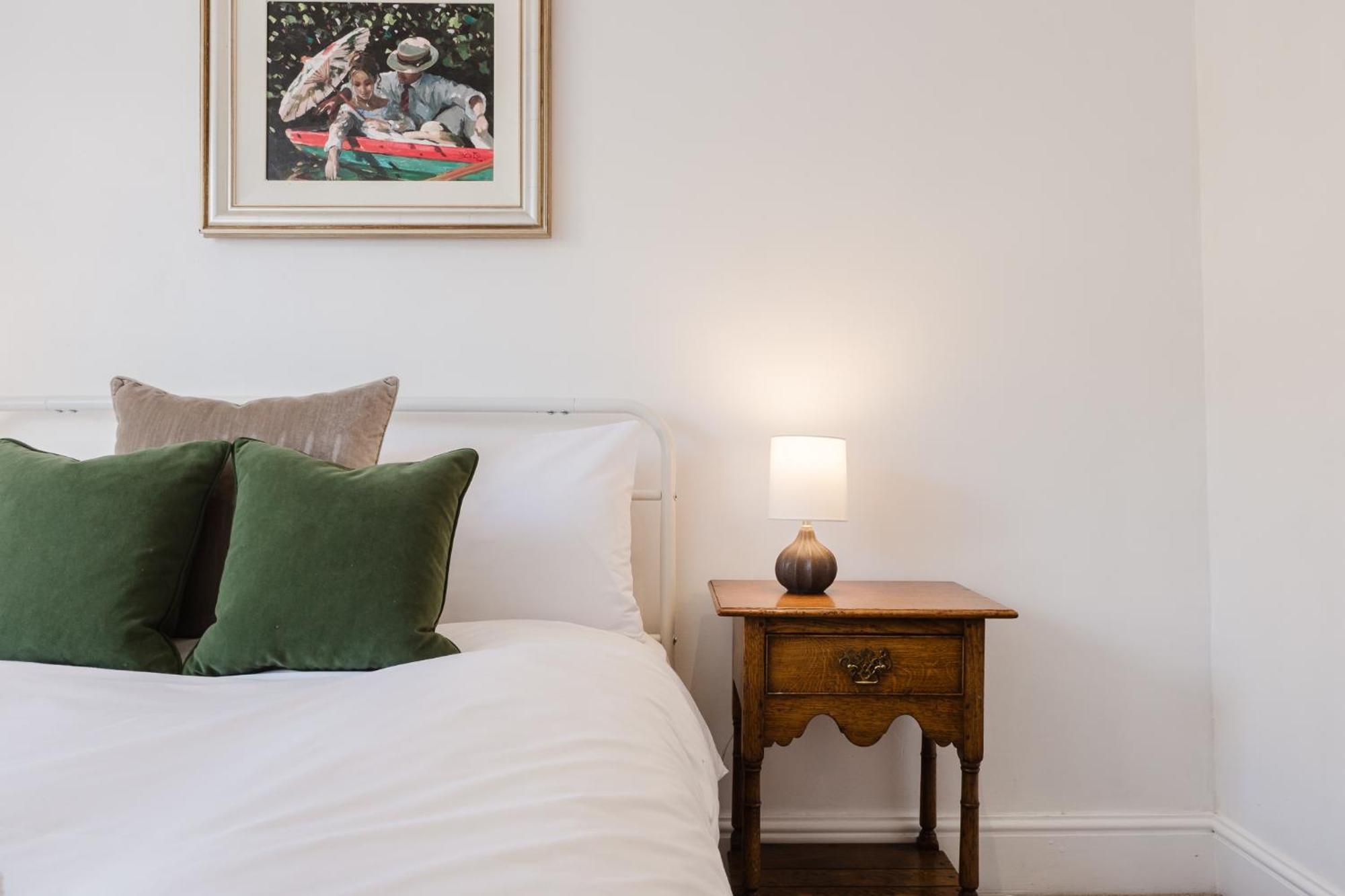 Gorgeous Townhouse With Garden & Open Living Apartment Cheltenham